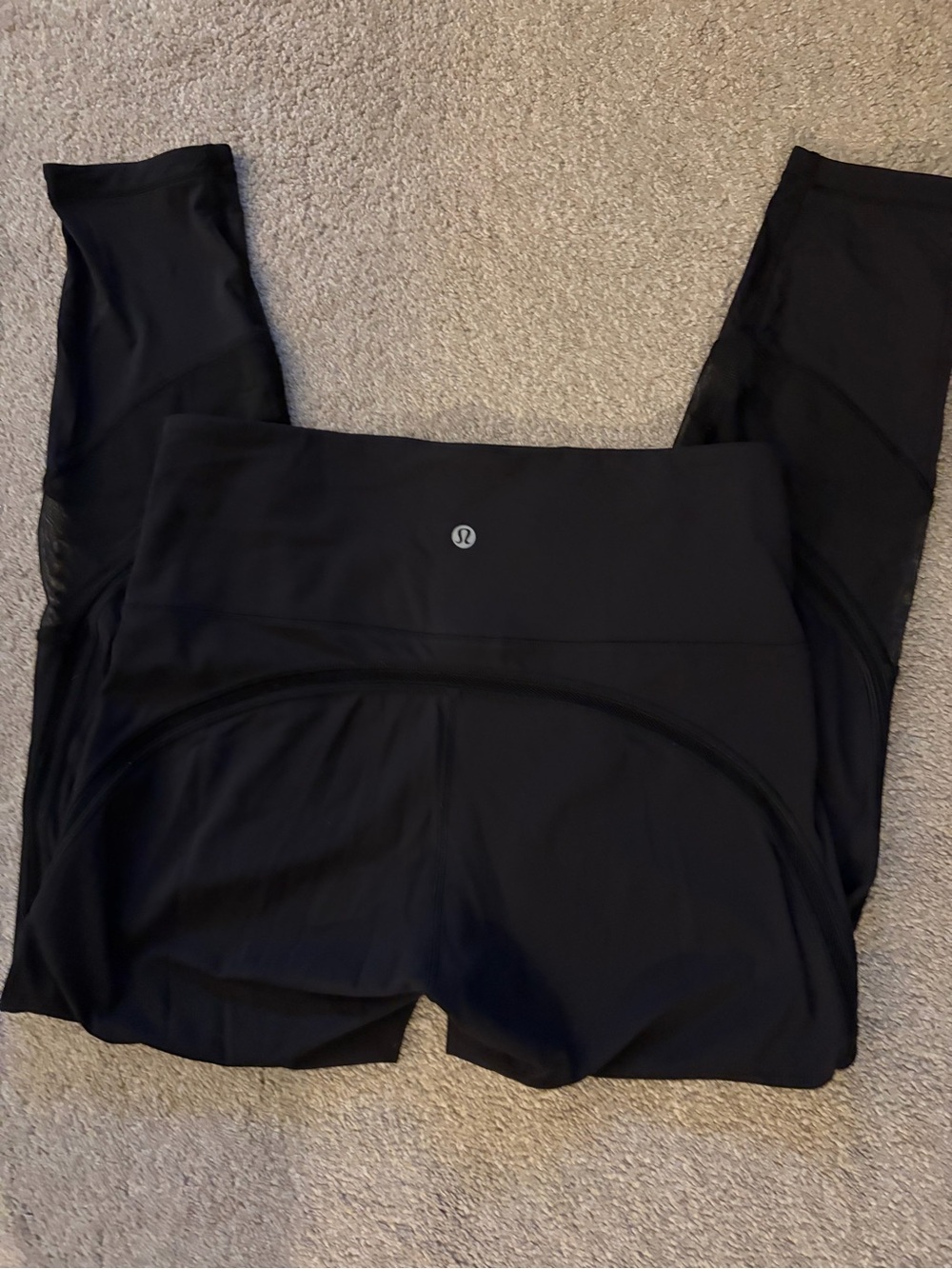 Lululemon Fresh In Mesh Tight 25.5" Excellent Condition - Size 8